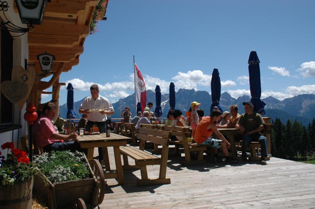Mecki'S Dolomiten Panorama Stubn Debant Стая снимка