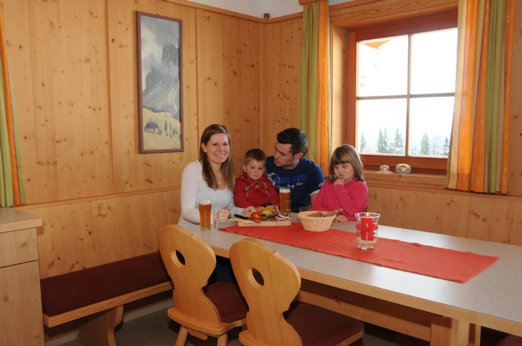 Mecki'S Dolomiten Panorama Stubn Debant Стая снимка